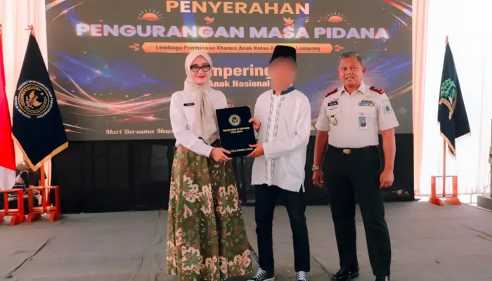 Wagub Lampung Jihan Serahkan Remisi kepada 45 Anak Binaan di LPKA pada Hari Anak Nasional 2026