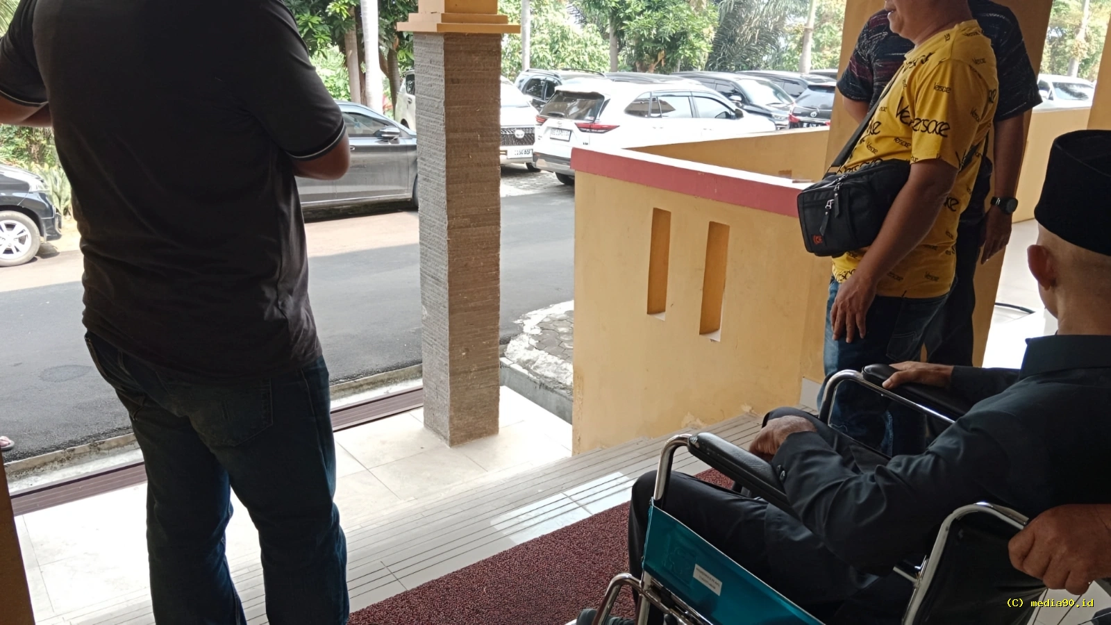 Aksesibilitas Disorot Gedung DPRD Bandar Lampung Dinilai Belum Mendukung Penyandang Disabilitas
