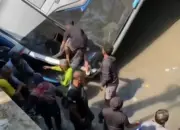Bus Sugeng Rahayu Masuk Sungai di Nganjuk Setelah Bertabrakan dengan Truk Fuso, Sejumlah Penumpang Terluka