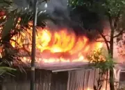 Gudang Onderdil di Tajurhalang Bogor Terbakar, Asap Hitam Membumbung Tinggi