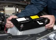 Banyak yang Belum Tahu, Ini Perbedaan Aki Mobil Hybrid dengan Aki Biasa