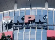 KPK Gelar OTT di Sukoharjo, Bupati Etik Suryani Jadi Salah Satu Pihak yang Diamankan