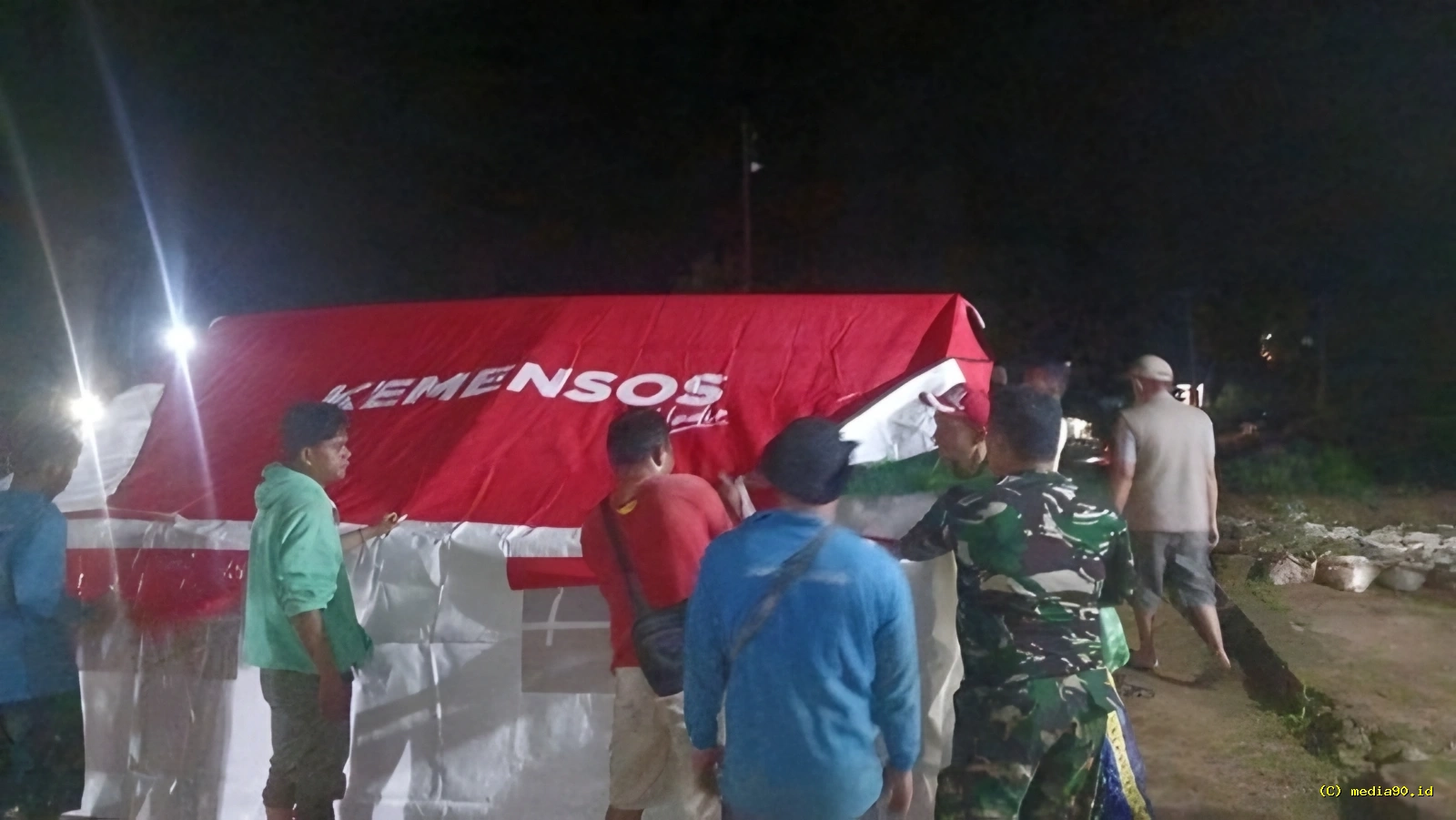 Kemensos Gerak Cepat Kirim Bantuan untuk Warga Terdampak Banjir Tapanuli Tengah