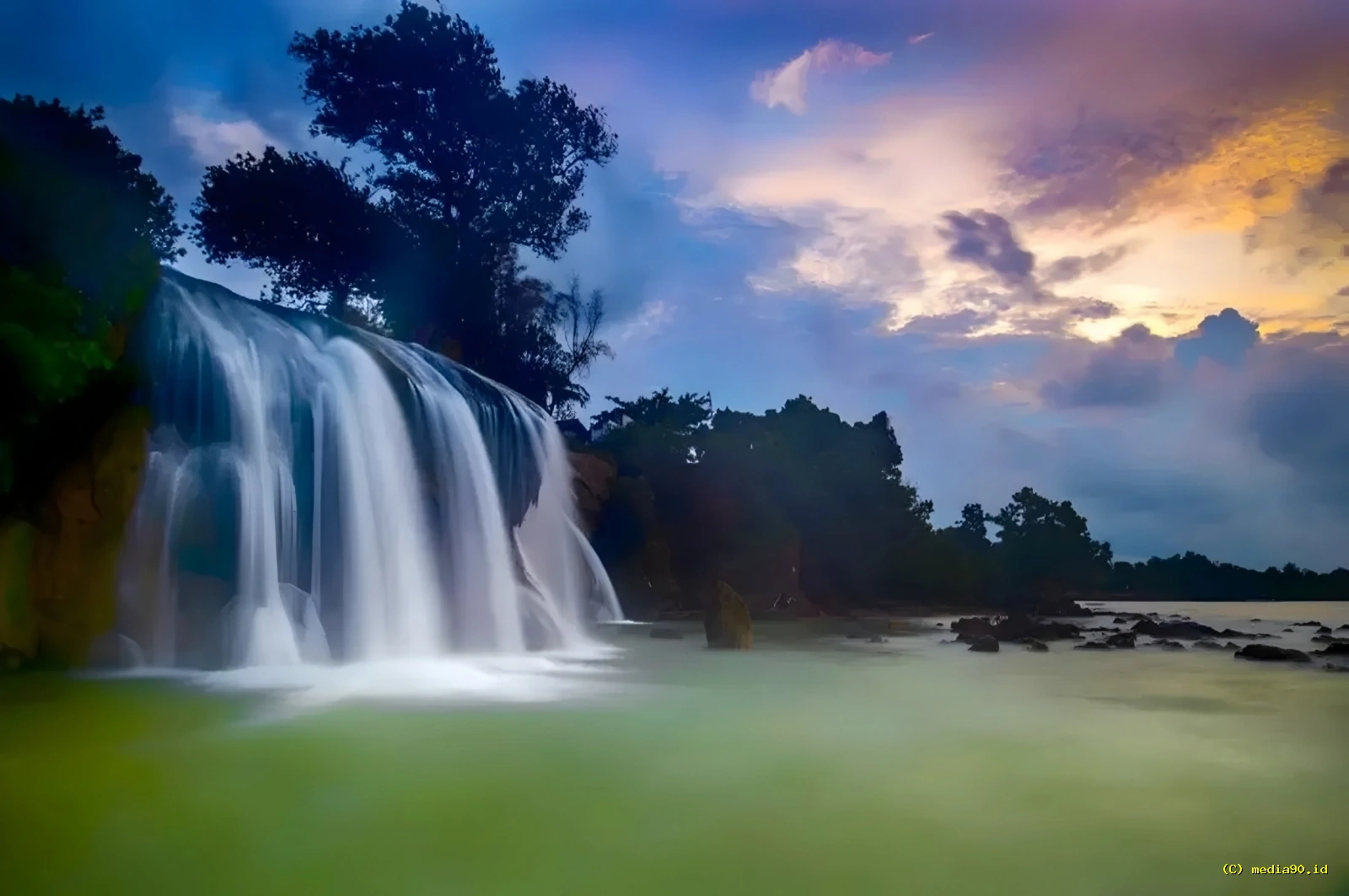 Liburan ke Madura? Ini 10 Tempat Wisata Eksotis di Sampang yang Tak Boleh Dilewatkan