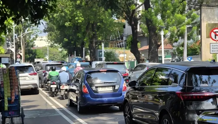 Pembongkaran JPO Tendean Pascaditabrak Truk Sebabkan Kemacetan di Jakarta Selatan