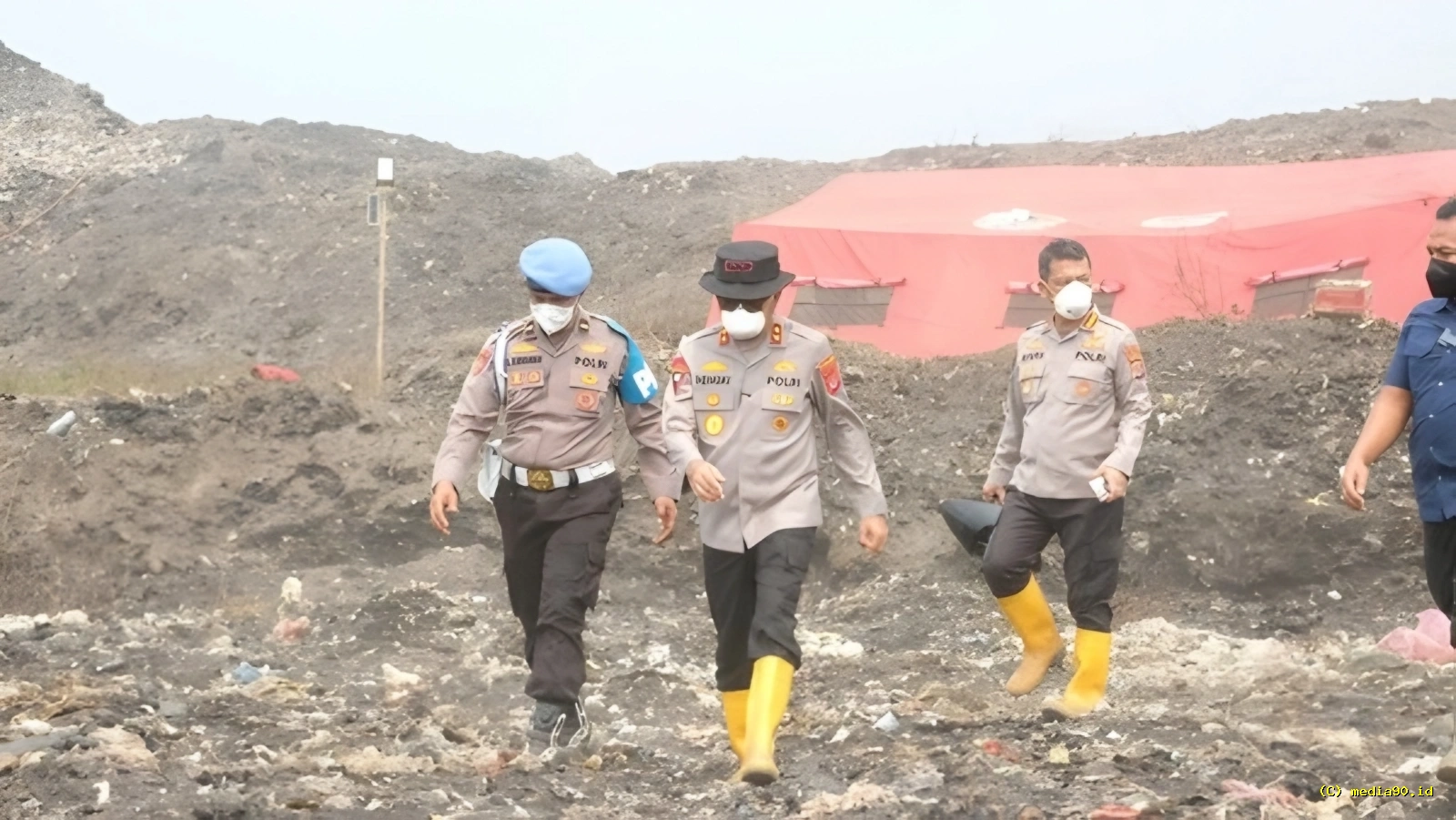 Polisi Intensif Patroli Amankan Rumah Warga Sekitar TPA Jatiwaringin yang Ditinggal Mengungsi