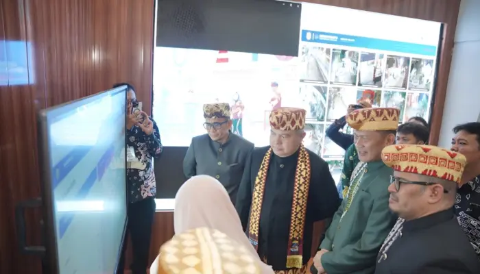 Di Depan Sekjen Kemendagri, Kadis Kominfo Bandar Lampung Paparkan Program Seribu Wajah