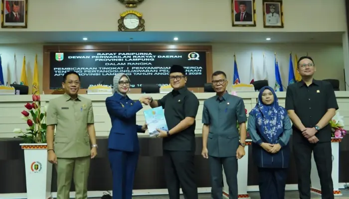 Pemprov dan DPRD Lampung Paripurnakan Raperda Pertanggungjawaban APBD 2025, Lampung Kembali Raih Opini WTP