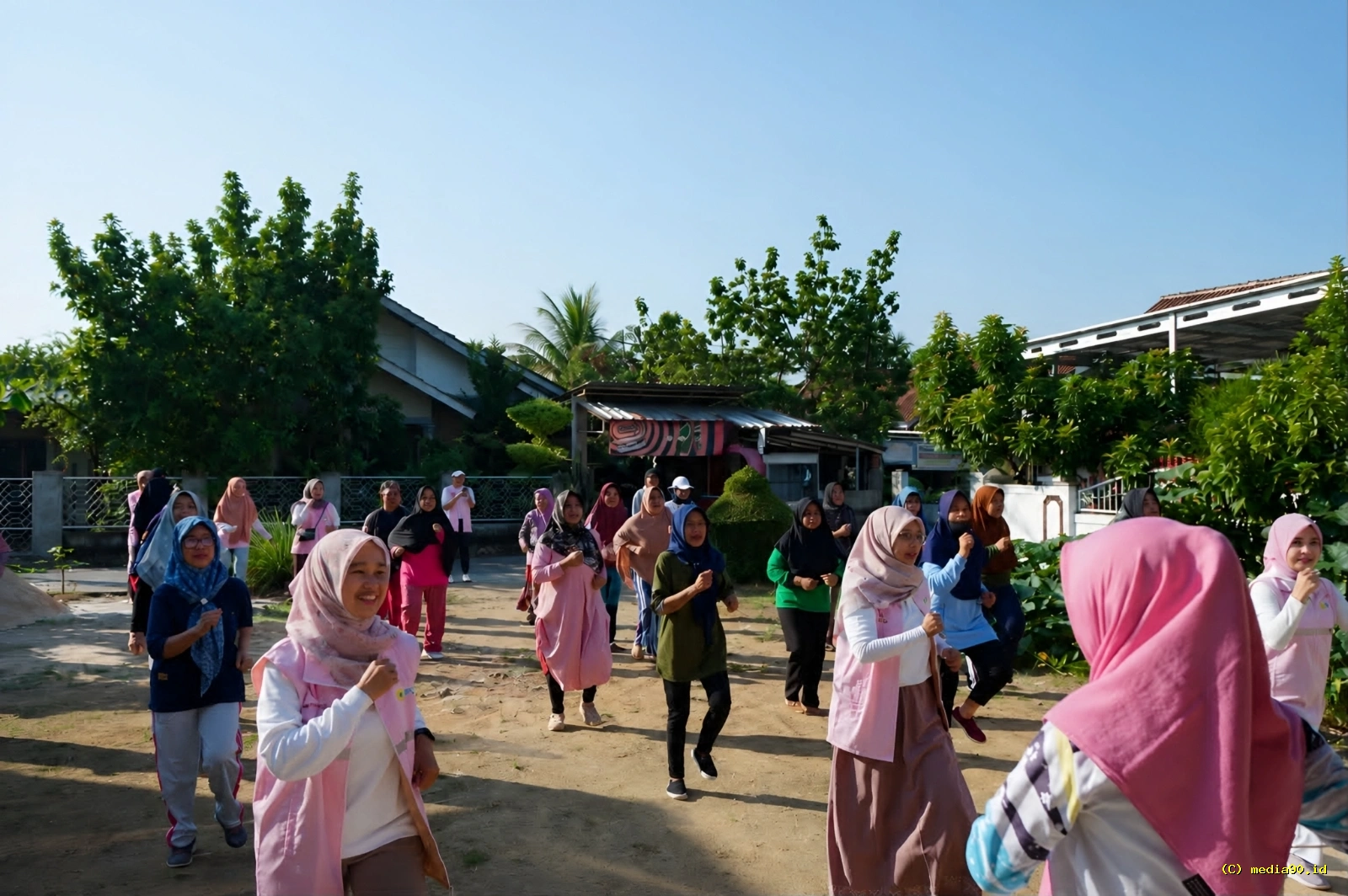 Srikandi PLN Lampung Gelar Jumat Berdampak Hadirkan Aksi Sehat dan Kepedulian untuk Masyarakat