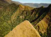 Pendaki Asal Surabaya dan Pemandu Lokal Hilang di Gunung Piramid Bondowoso, Tim SAR Masih Lakukan Pencarian