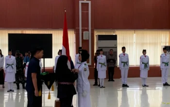 Eva Dwiana Kukuhkan 38 Paskibraka Bandar Lampung untuk HUT ke 81 RI