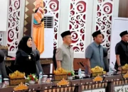 Eva Dwiana Jawab Pandangan Fraksi DPRD soal APBD 2026, Tekankan Efisiensi Anggaran 13 Eva Dwiana Tanggapi Pandangan Fraksi DPRD soal APBD 2026 Soroti Efisiensi Anggaran