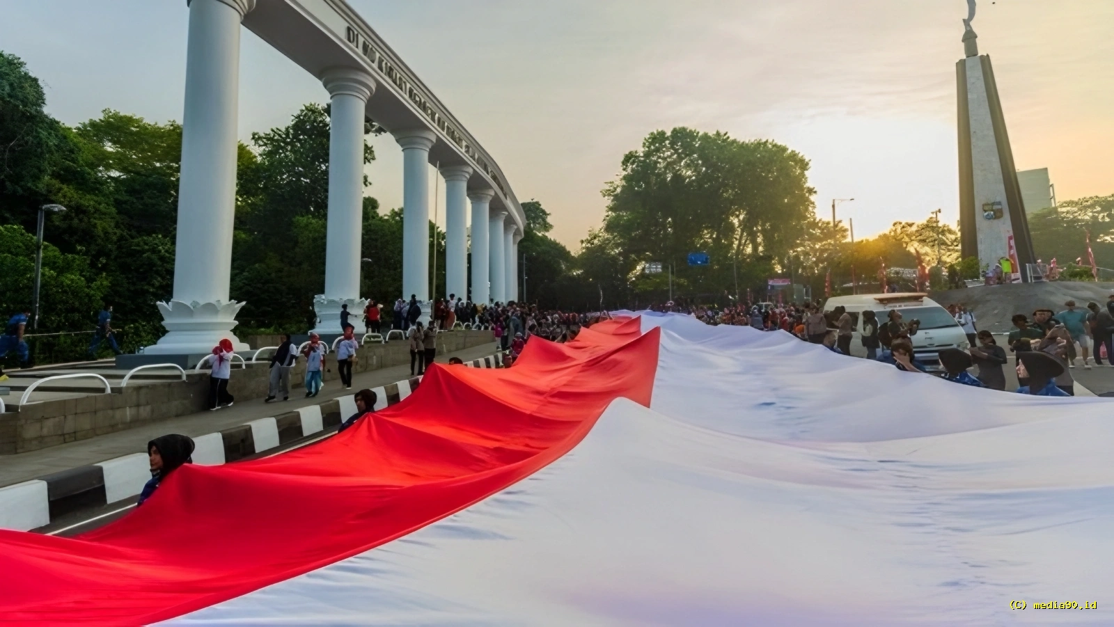 Festival Merah Putih Bogor 3.200 Orang Bentangkan Bendera 500 Meter