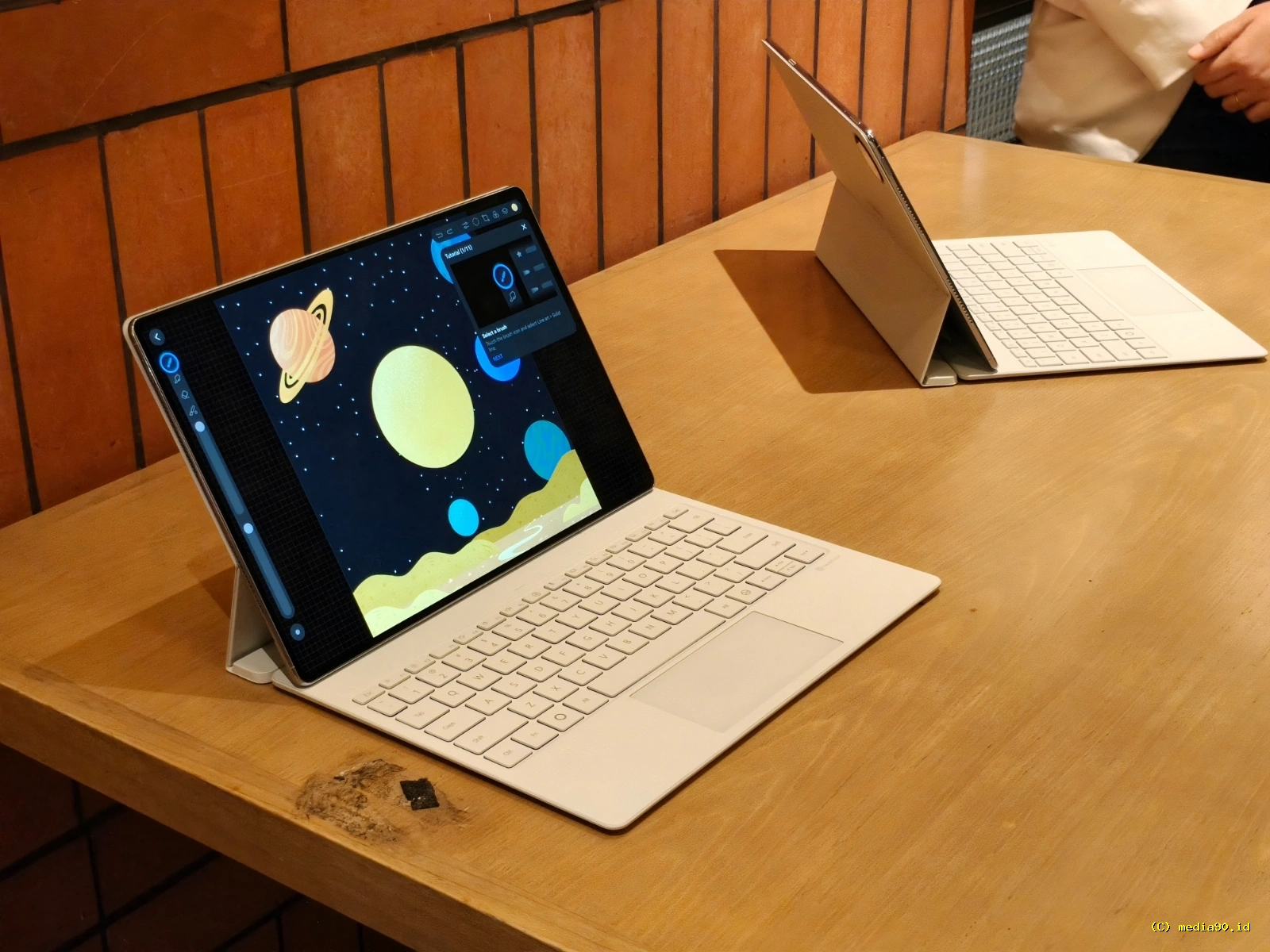 Huawei MatePad Pro Max Meluncur Global Fokus pada Portabilitas dan Desain Premium