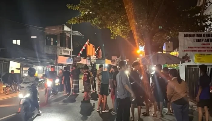 Kecelakaan Terjadi di Timur Pasar Ngijon Moyudan, Warga Memadati Lokasi