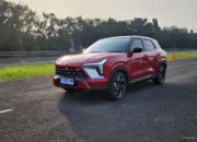 Mitsubishi XForce Hybrid Punya Mode EV, Bisa Dipakai hingga Kecepatan 121 Km/Jam 11 Mitsubishi XForce Hybrid Dilengkapi Mode EV Kecepatannya Tembus 121 Km Jam