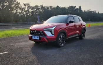 Mitsubishi XForce Hybrid Punya Mode EV, Bisa Dipakai hingga Kecepatan 121 Km/Jam 4 Mitsubishi XForce Hybrid Dilengkapi Mode EV Kecepatannya Tembus 121 Km Jam