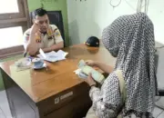 Pengemis di Kawasan Menara Kudus Raup Rp540 Ribu Sehari, Diduga Paksa Peziarah hingga Tarik Baju 11 Modus Pengemis di Kudus Raup Rp540 Ribu Sehari Paksa Pengendara hingga Tarik Baju