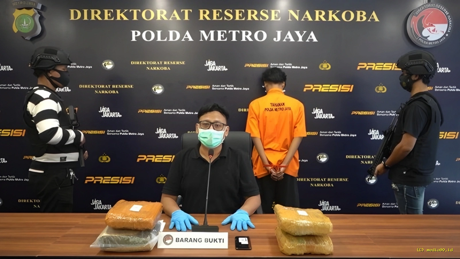 Pengedar Ganja di Jakarta Barat Ditangkap Polisi Amankan Barang Bukti 4 Kg