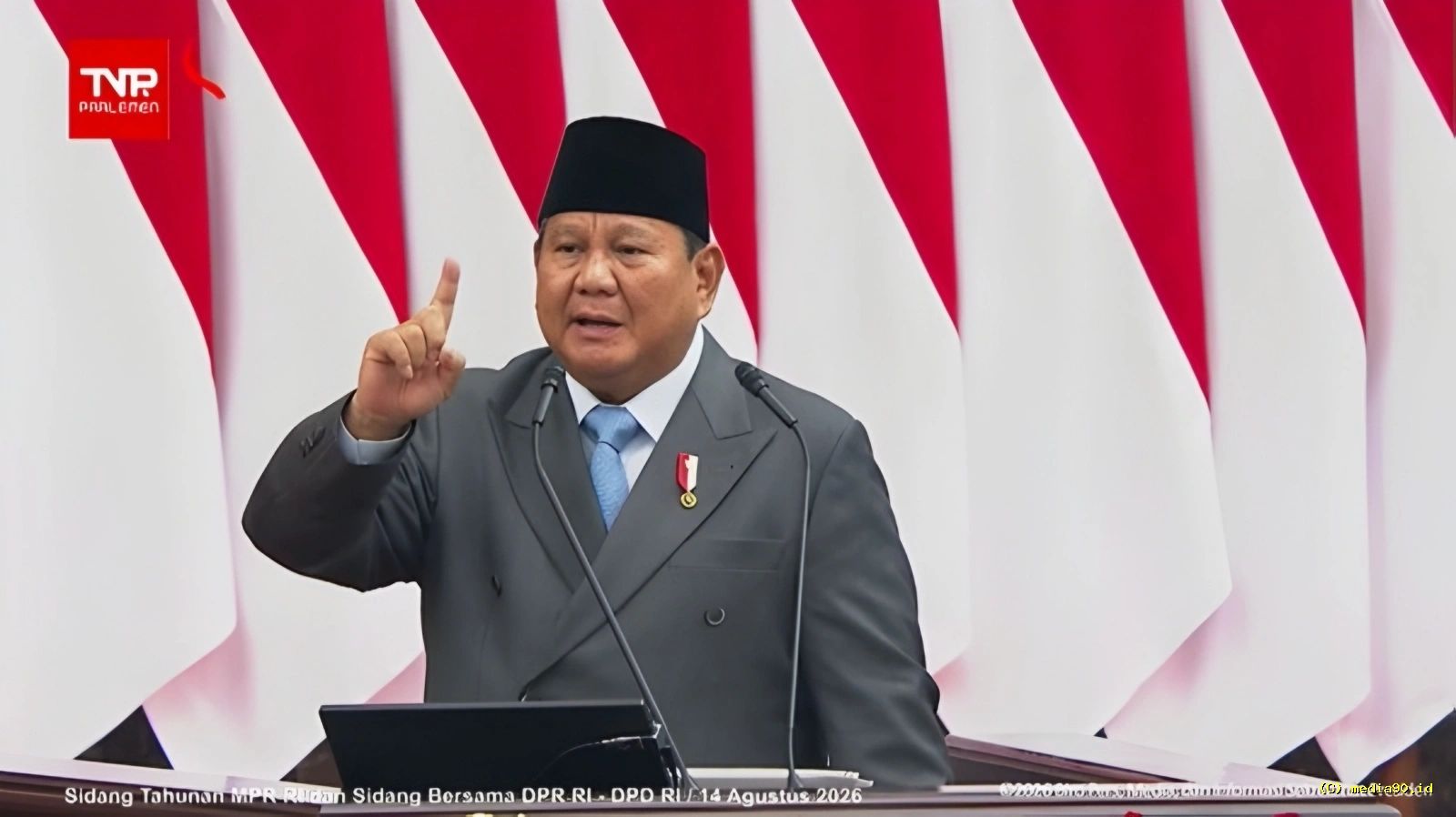 Prabowo Tegaskan Komitmen Lanjutkan Program MBG dengan Perbaikan dan Efisiensi