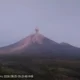 Gunung Semeru Kembali Erupsi, Kolom Abu Capai 600 Meter, Warga Diminta Jauhi Zona Bahaya