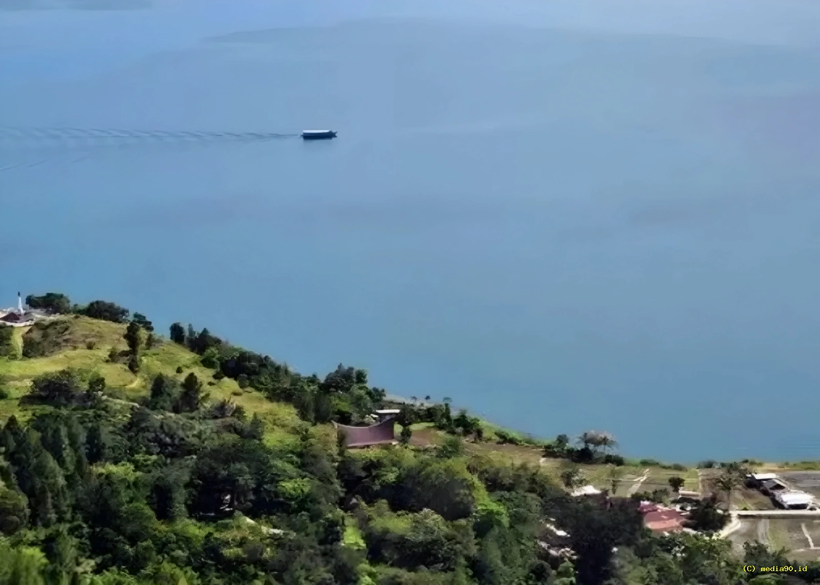 Sering Terlewat karena Danau Toba 7 Wisata Menarik di Humbang Hasundutan