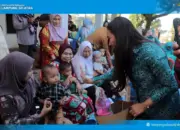 TP PKK Lampung Selatan Salurkan Bantuan untuk Anak Berisiko Stunting di Sidomulyo 12 TP PKK Bersama Pemkab Lampung Selatan Salurkan Bantuan Penanganan Stunting untuk Warga Sidomulyo