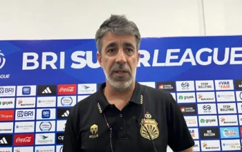 Ditarget Tiga Besar Super League, Oscar Bruzon Siap Bawa Bhayangkara Lampung FC Tampil Lebih Baik 3 Target Tiga Besar Super League Oscar Tegaskan Bhayangkara Lampung FC Tak Terbebani