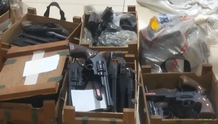 Misteri Temuan Nyaris 1.000 Senjata hingga Narkoba di Sekolah Jaksel, Polisi Masih Selidiki