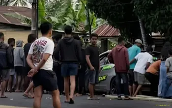 Tragedi Drag Race Kotamobagu, Mobil Lepas Kendali Hantam Penonton hingga 6 Orang Tewas 7 Tragedi Drag Race Kotamobagu, Mobil Hantam Penonton hingga 6 Orang Tewas