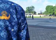 Viral ASN Bandung Barat Live TikTok Saat Jam Kerja, Pemkab Siapkan Klarifikasi 11 Viral ASN Bandung Barat Live TikTok Saat Jam Kerja Singgung Dugaan Fee Proyek