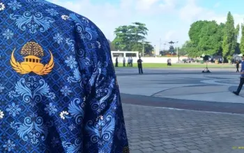 Viral ASN Bandung Barat Live TikTok Saat Jam Kerja, Pemkab Siapkan Klarifikasi 4 Viral ASN Bandung Barat Live TikTok Saat Jam Kerja Singgung Dugaan Fee Proyek
