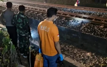 Warga Kertosono Tertemper KA Taksaka di Purworejo, Polisi Ingatkan Bahaya di Jalur Kereta 6 Warga Kertosono Tertemper KA Taksaka di Purworejo Polisi Ingatkan Bahaya di Perlintasan