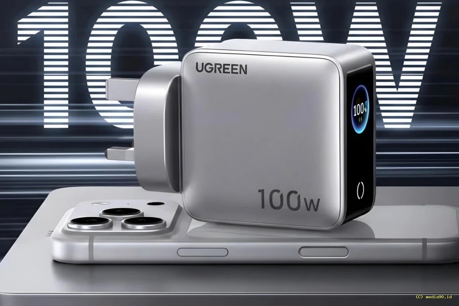 Charger GaN 100W Terbaru Ugreen Punya Empat Port untuk Banyak Perangkat