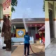 Damkarmat Lamsel Bantu Bersihkan Dua SD di Tanjung Sari dari Abu Vulkanik Anak Krakatau