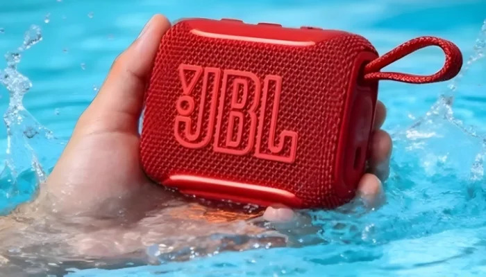 JBL Go 5 Edisi Supreme Hadir dengan Warna Merah Ikonik