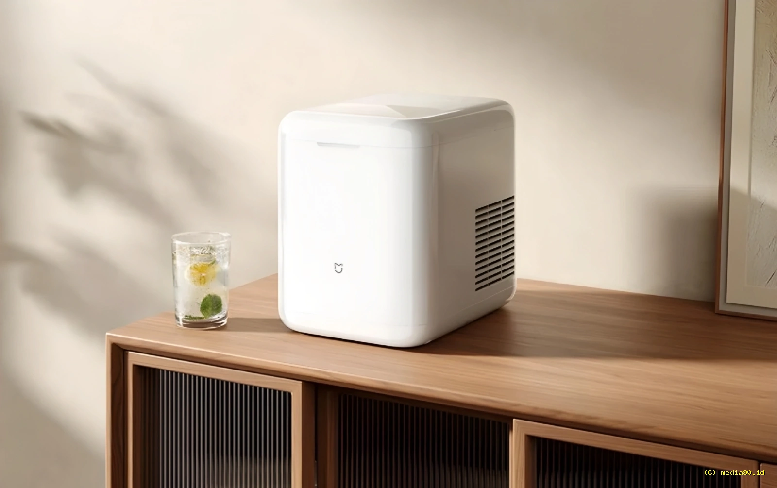 Xiaomi Luncurkan Mesin Pembuat Es, Dilengkapi Lampu UV untuk Pembersihan Otomatis